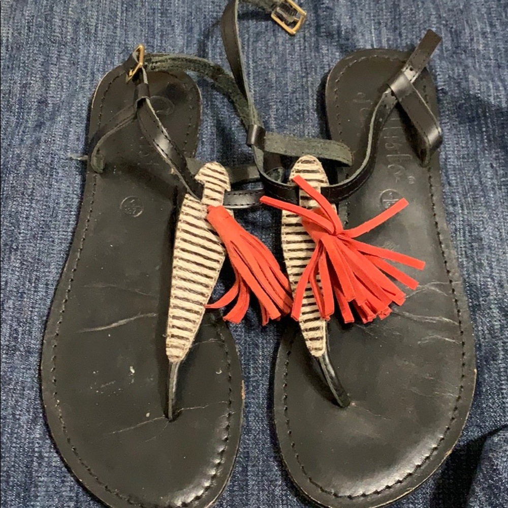 Callisto sandal very pretty. All leather
